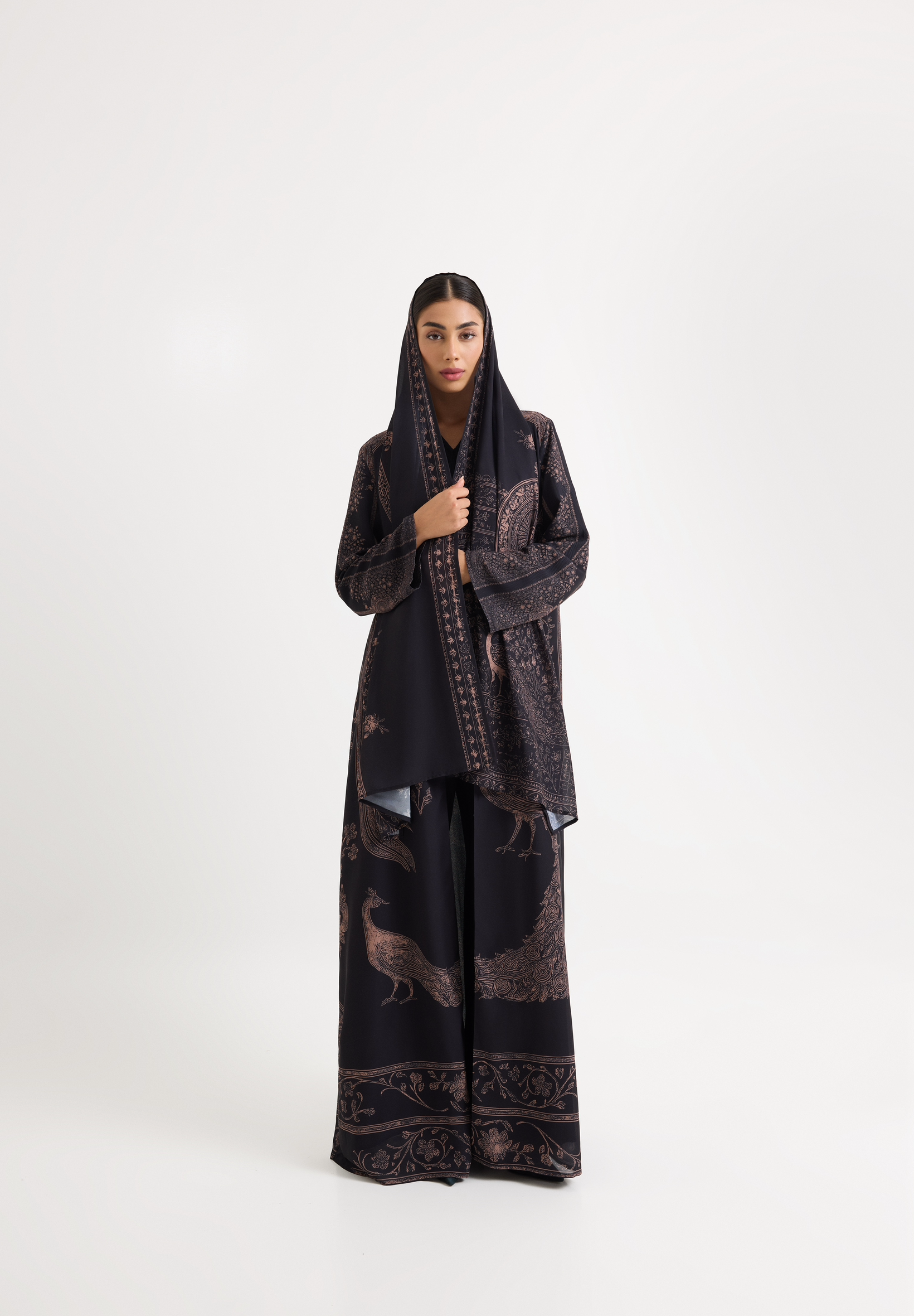 Noor-e-Mor Abaya